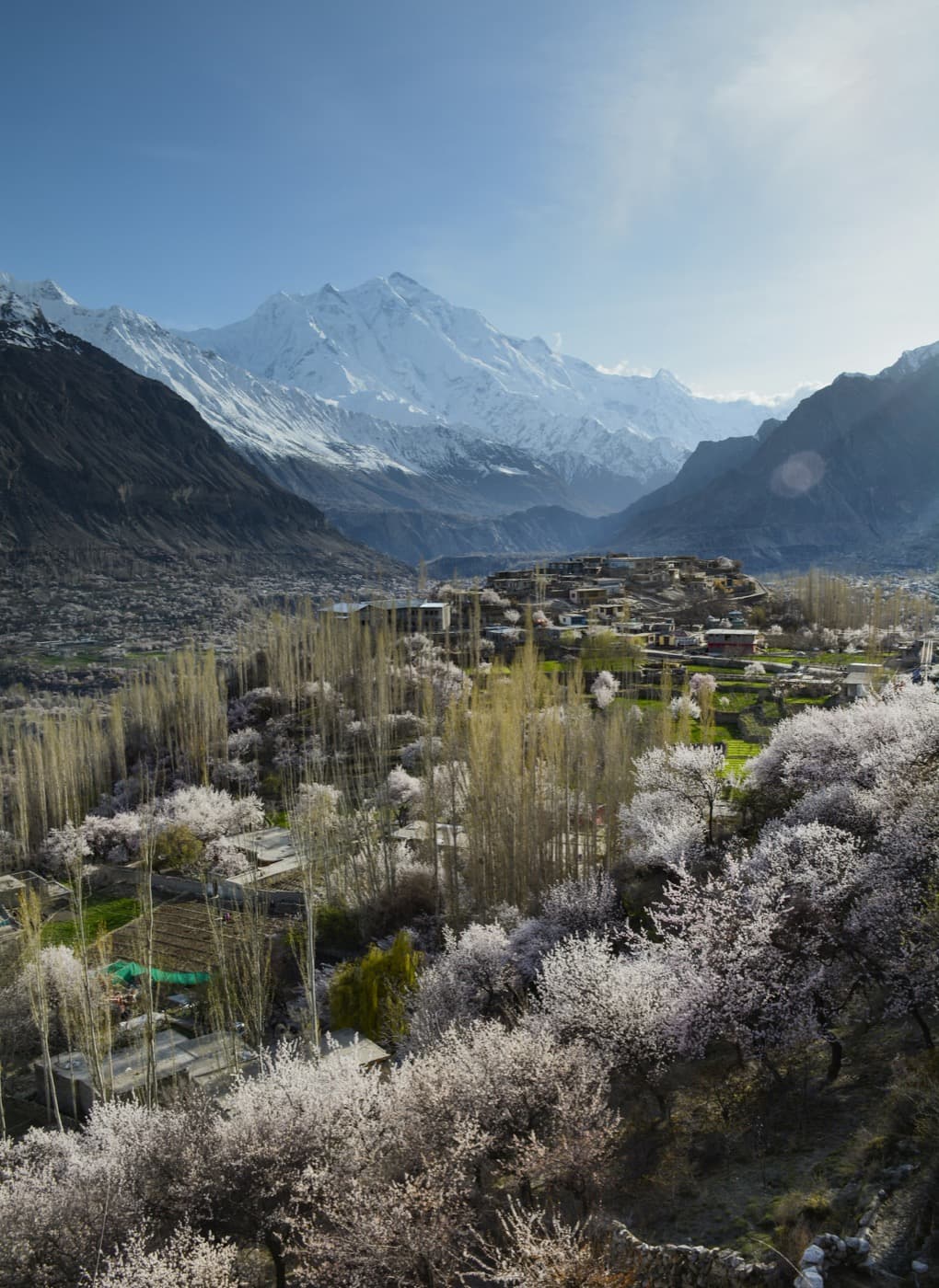The valleys wake up in pink and white
